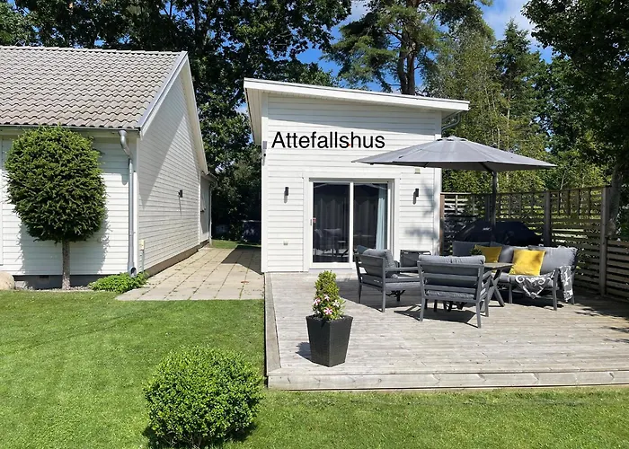 2 Modern Guesthouses Near The Beach